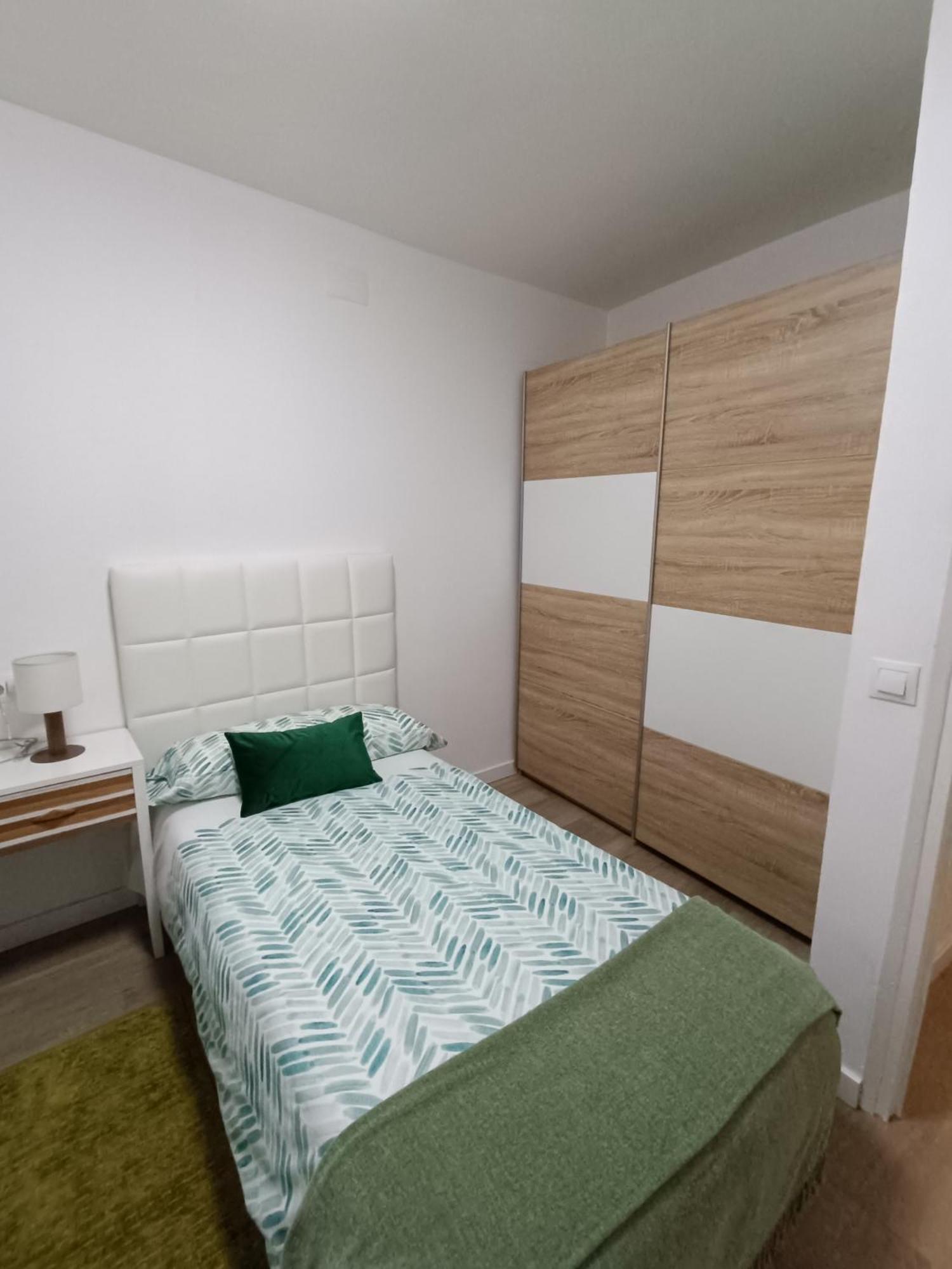 Apartamento Estel La Seu d'Urgell Ngoại thất bức ảnh