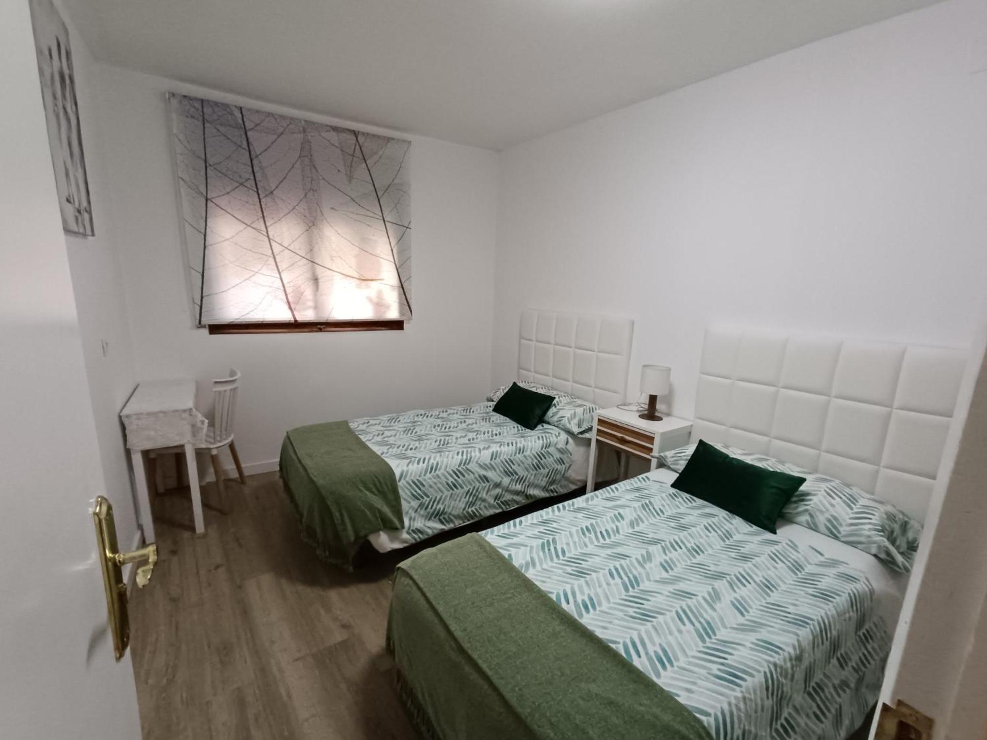Apartamento Estel La Seu d'Urgell Ngoại thất bức ảnh