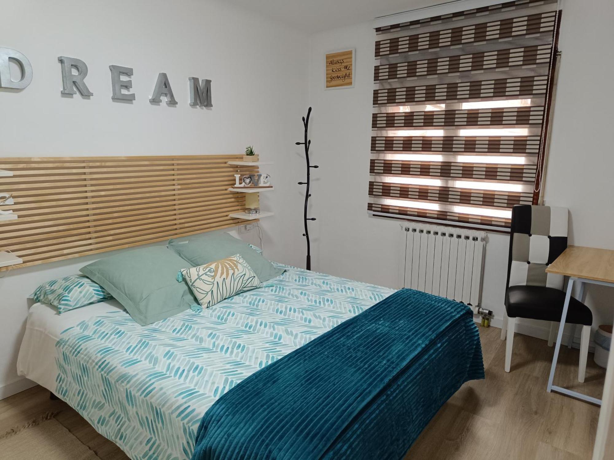 Apartamento Estel La Seu d'Urgell Ngoại thất bức ảnh